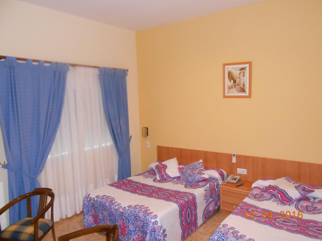 Apartahotel Los Hermanos Ocaña Exteriér fotografie