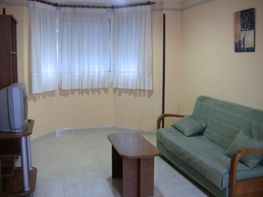 Apartahotel Los Hermanos Ocaña Pokoj fotografie
